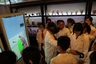 2018年上海科技节期间，实验室向社会开放《人体科学馆》并开设科普讲座